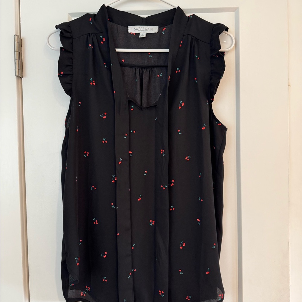 Black Cherry Print Women's Top